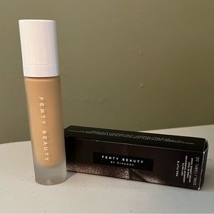 Fenty Beauty Pro Filt’r Soft Matte Longwear Foundation (Shade 235)